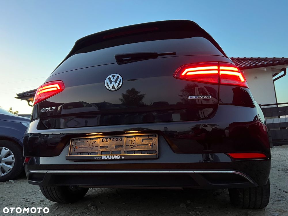 Volkswagen Golf - 5