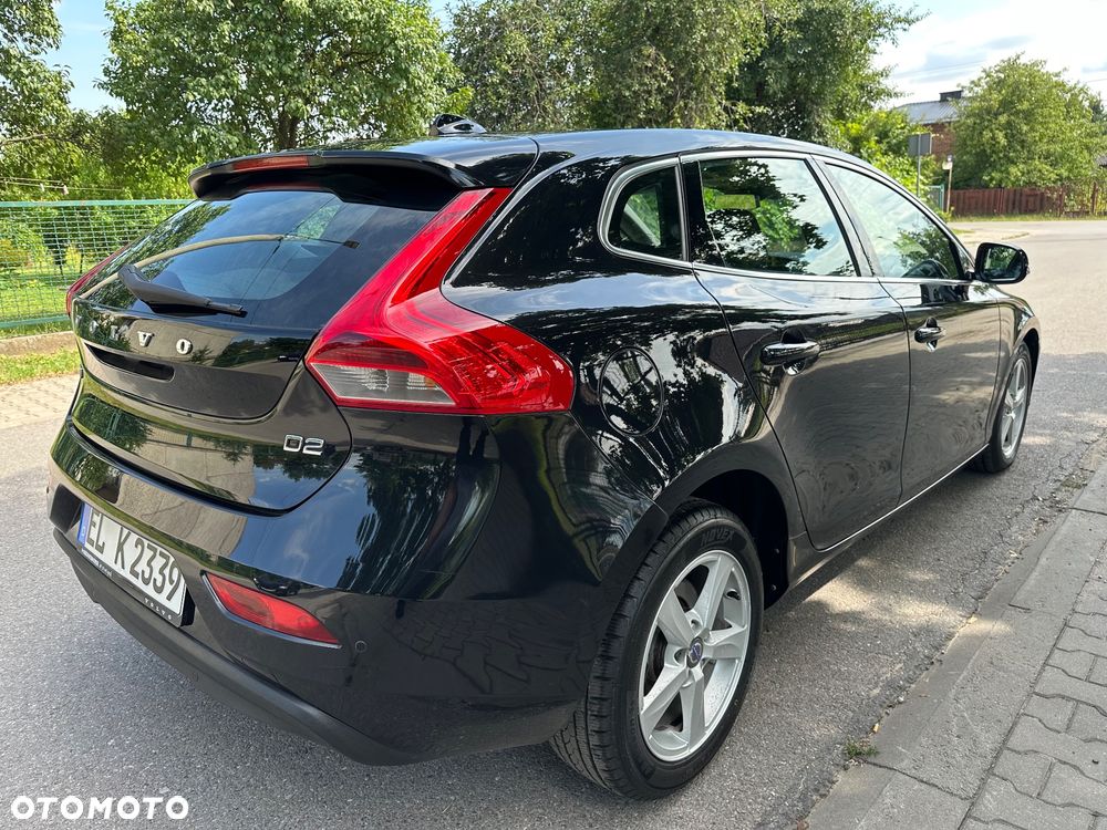 Volvo V40 D2 Momentum - 23