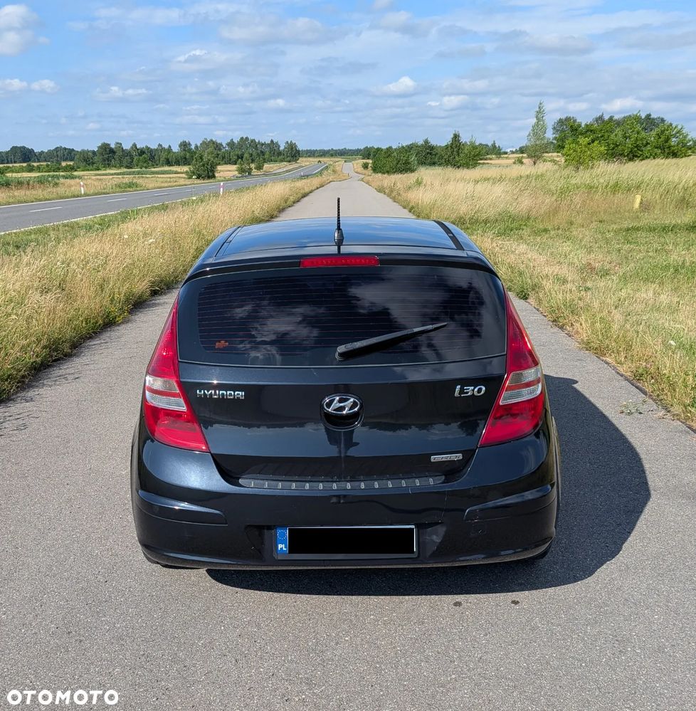 Hyundai i30 1.6 CRDi Base + World Cup - 4