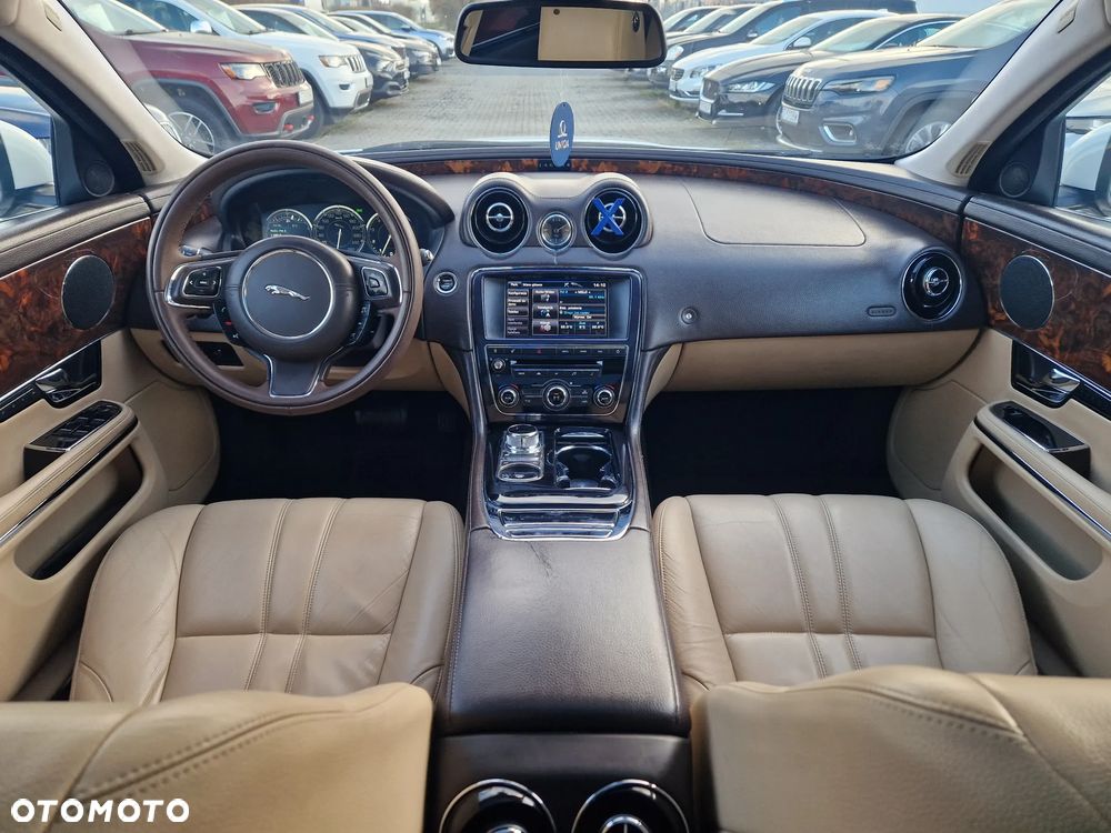 Jaguar XJ 3.0 V6 Kompressor Langversion Premium Luxury - 28