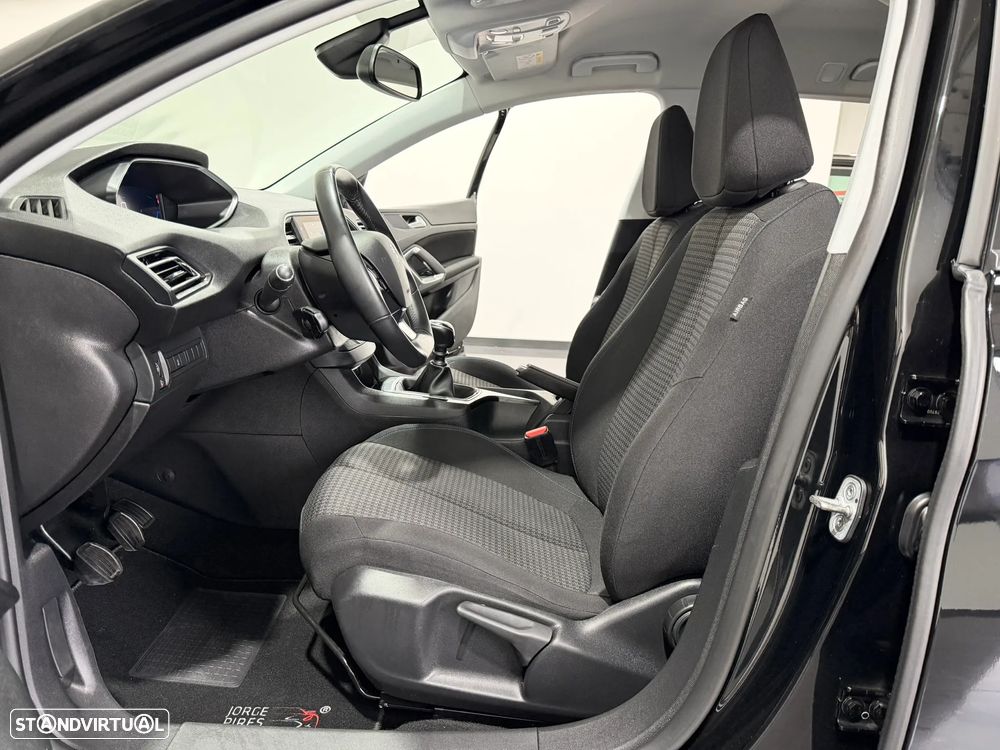 Peugeot 308 SW 1.5 BlueHDi Style - 34