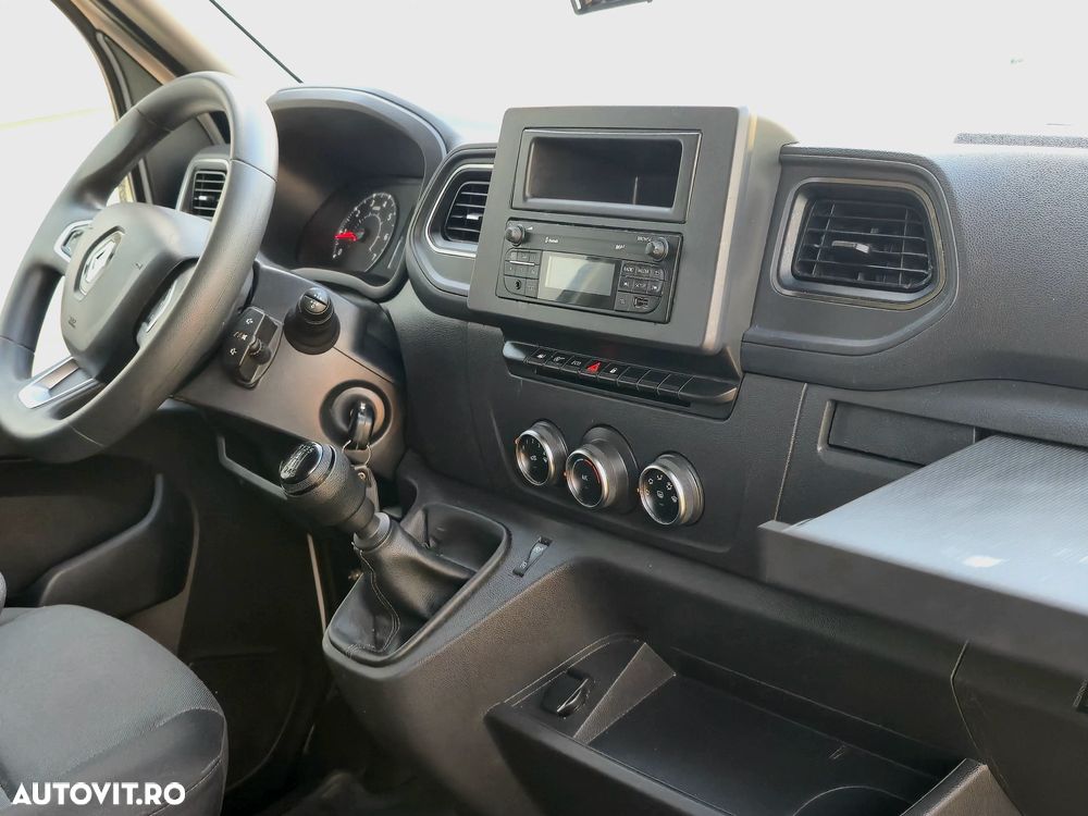 Renault Master - 18