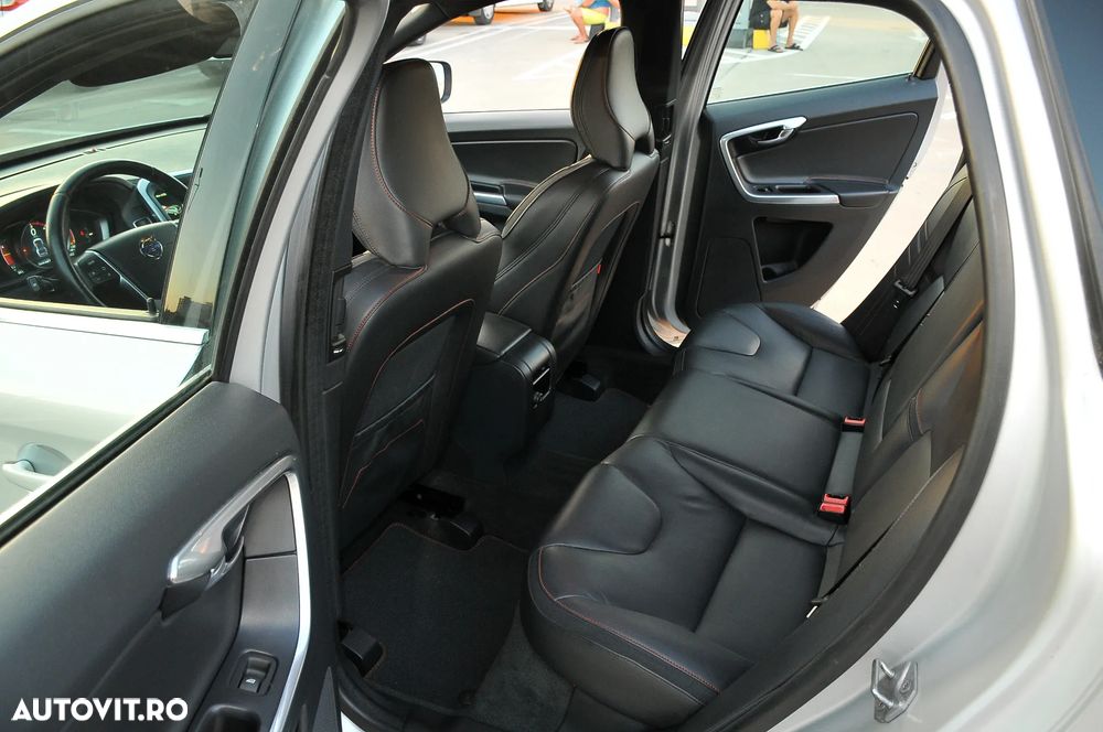 Volvo XC 60 D3 Ocean Race - 8