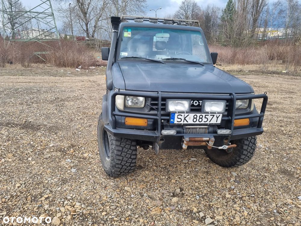 Toyota Land Cruiser KJ70 - 3