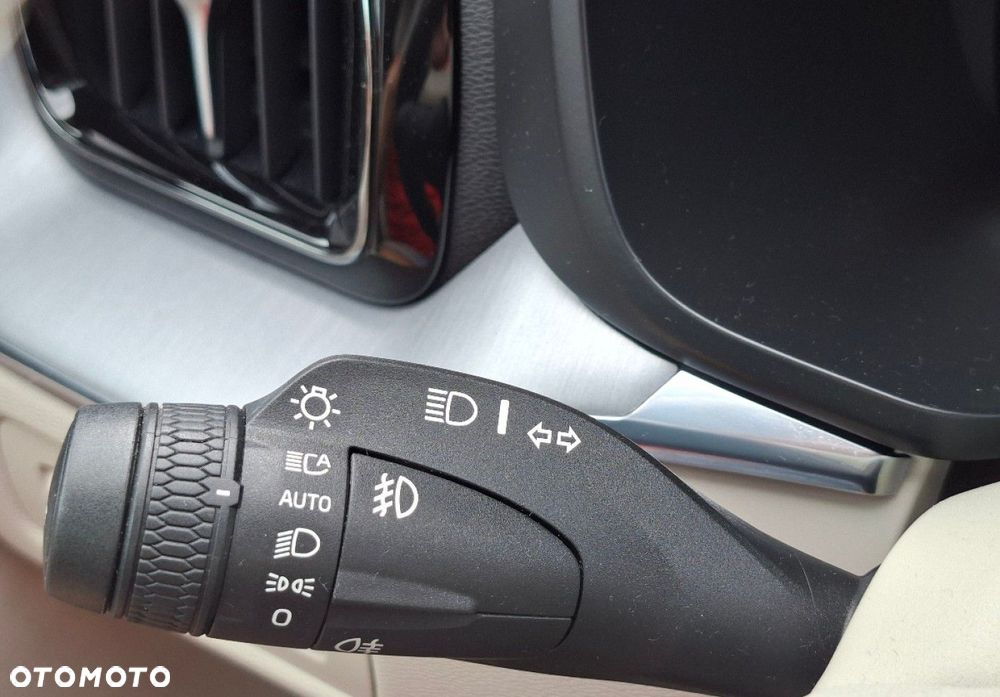 Volvo XC 60 - 36
