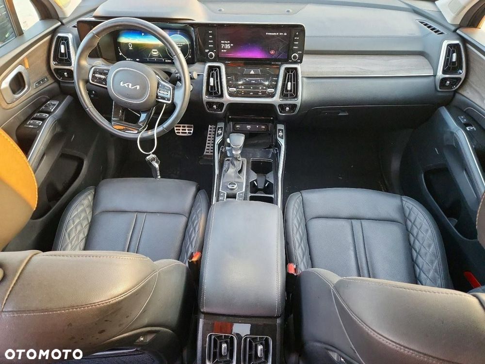 Kia Sorento - 8