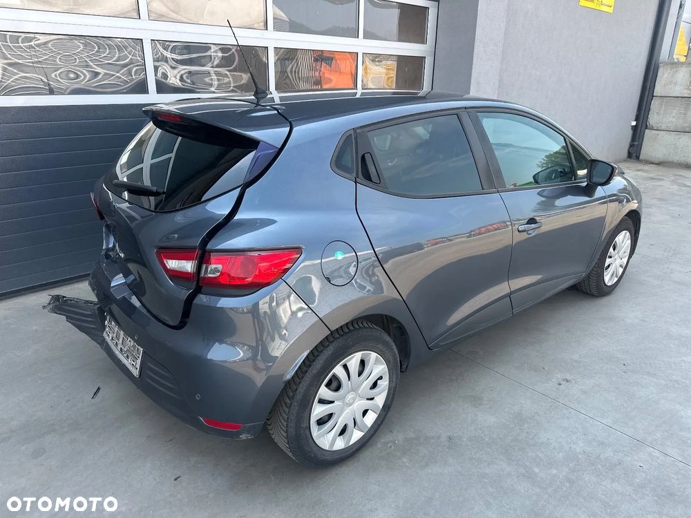 Renault Clio 1.2 16V Alize - 1