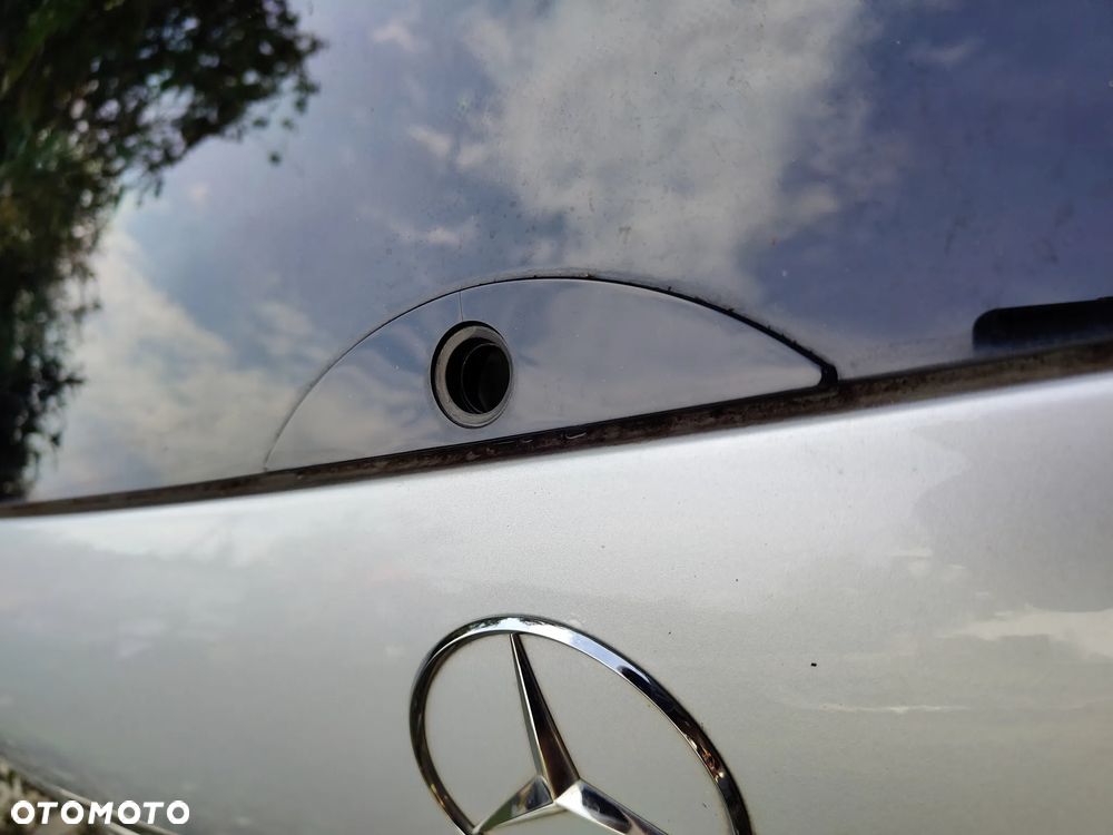 MERCEDES W211 KLAPA Tylna Kombi 775 Srebrna AVANTGARDE - 16