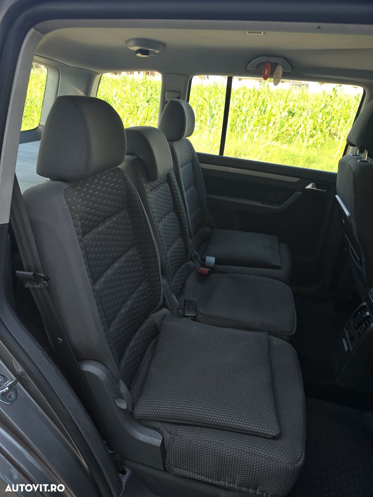 Volkswagen Touran 2.0 TDI Trendline - 9