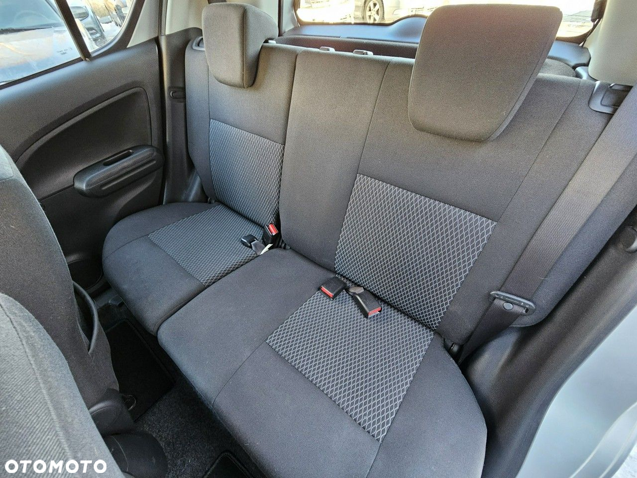 Suzuki Splash 1.0 Basic - 12