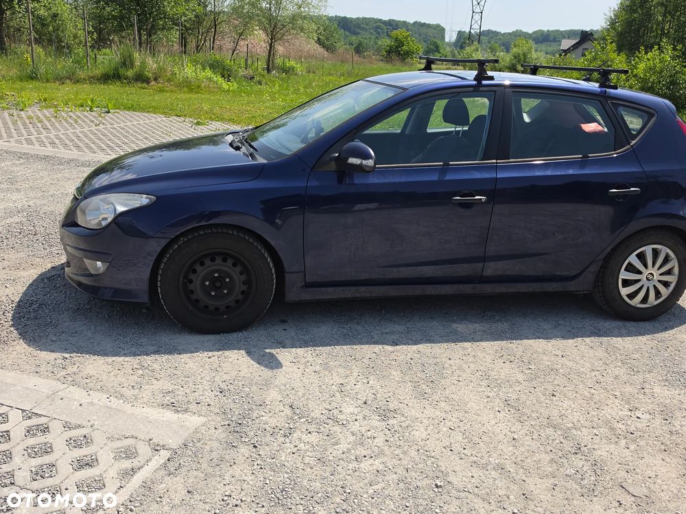 Hyundai i30 1.6 CRDi Comfort EU5 - 7