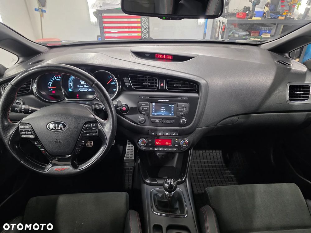 Kia Ceed 1.6 T-GDI GT - 25