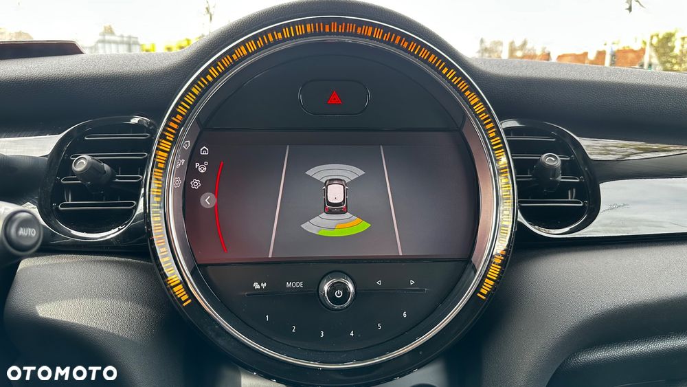 MINI Cooper SE Resolute Edition - 36