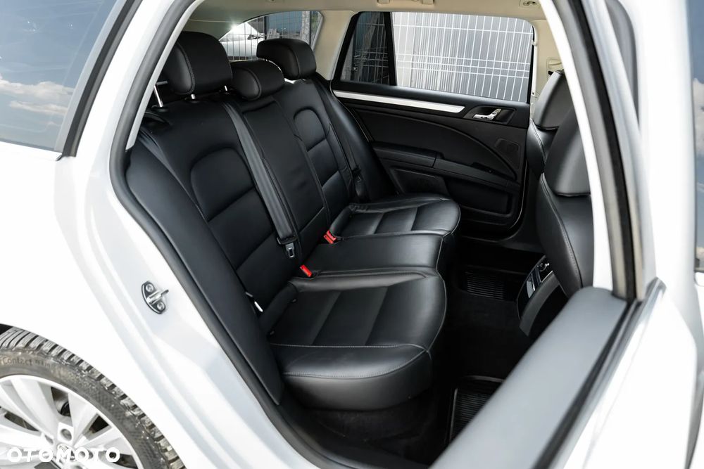 Skoda Superb 2.0 TDI Green tec 4x4 DSG Elegance - 23
