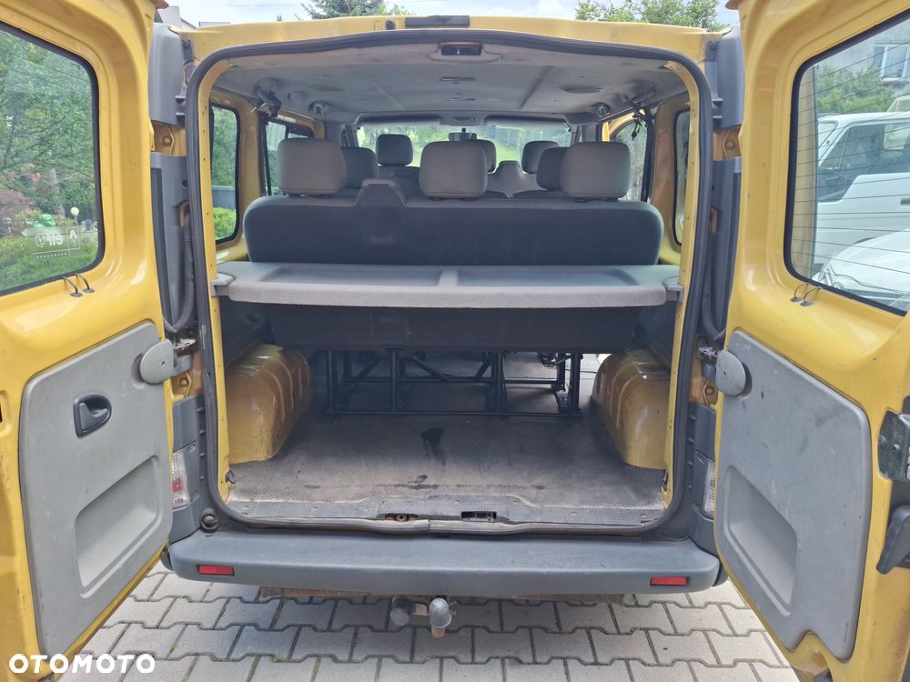 Renault Trafic - 15