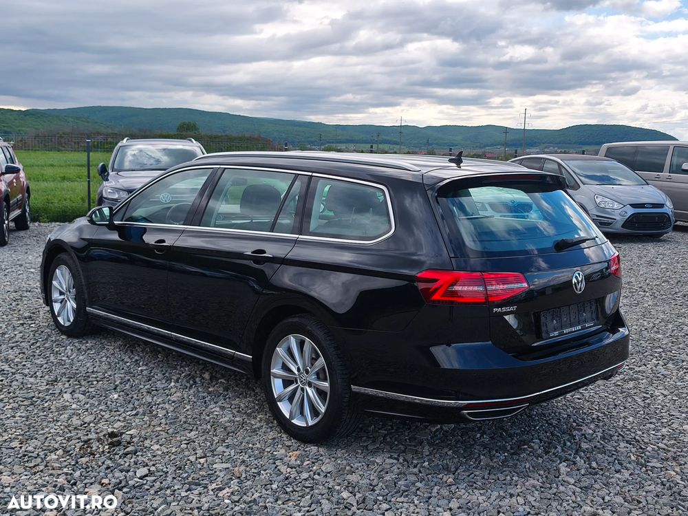 Volkswagen Passat 2.0 TDI R Executive - 17
