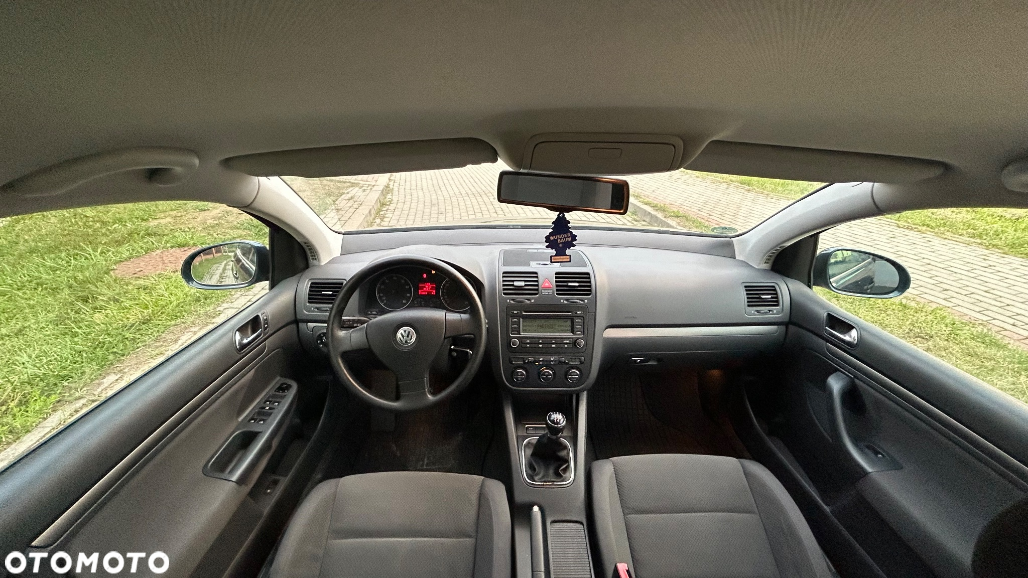 Volkswagen Golf 1.6 Comfortline - 8