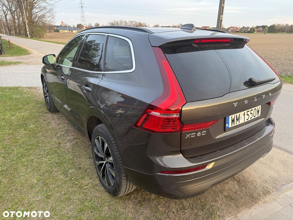 Volvo XC 60 B5 B AWD Momentum - 6