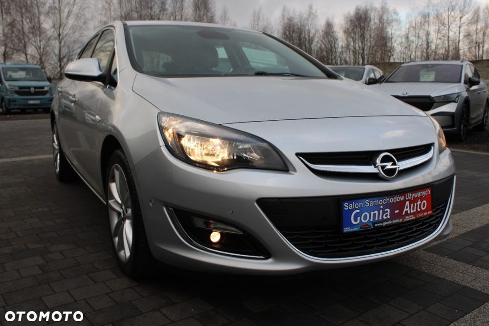 Opel Astra - 16