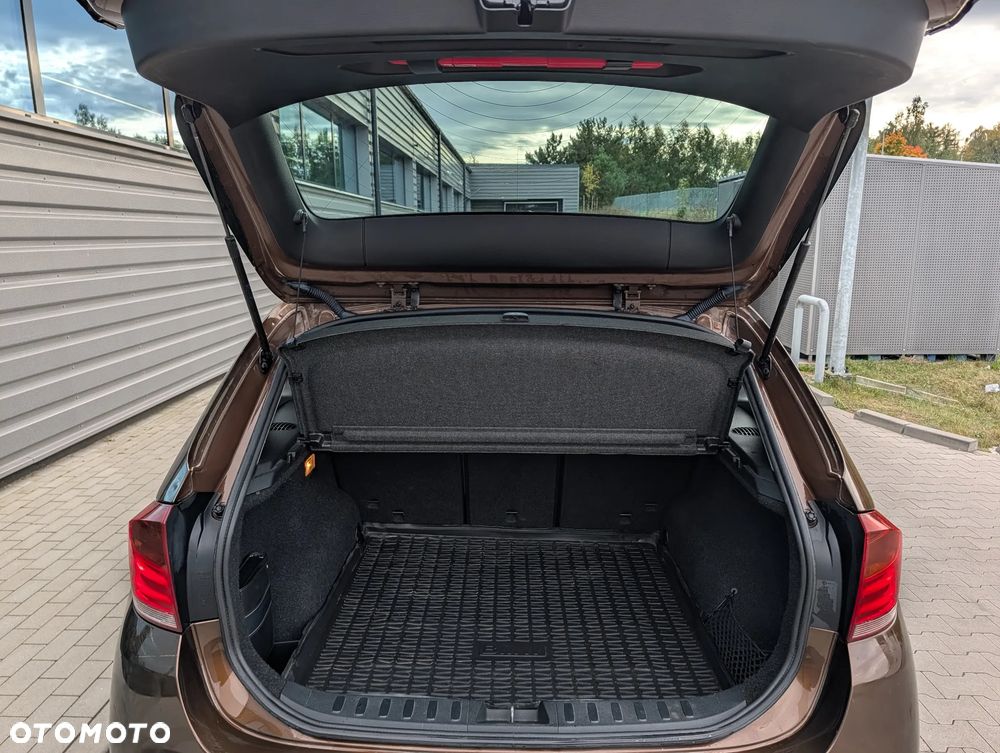 BMW X1 xDrive28i xLine - 19