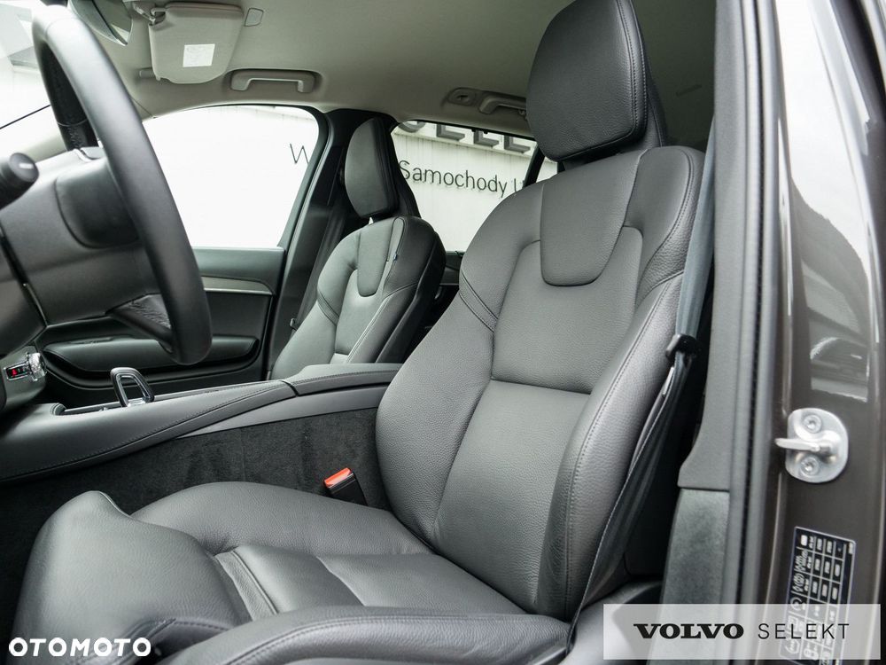Volvo XC 90 - 13