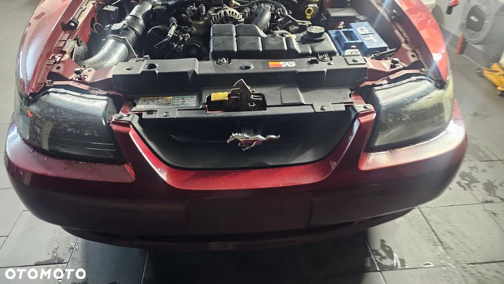 Ford Mustang 4.6 V8 GT - 11