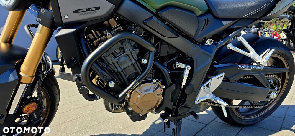 Honda CB - 4