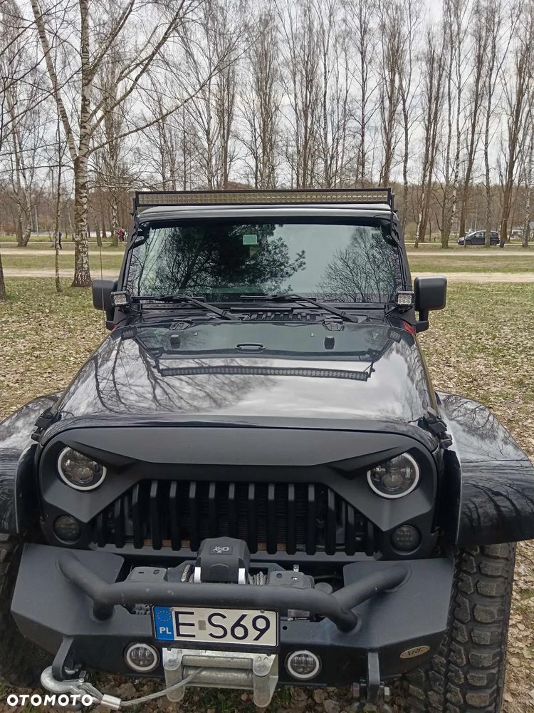 Jeep Wrangler - 2