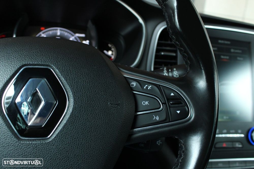 Renault Mégane Sport Tourer 1.5 dCi Bose Edition J18 - 17