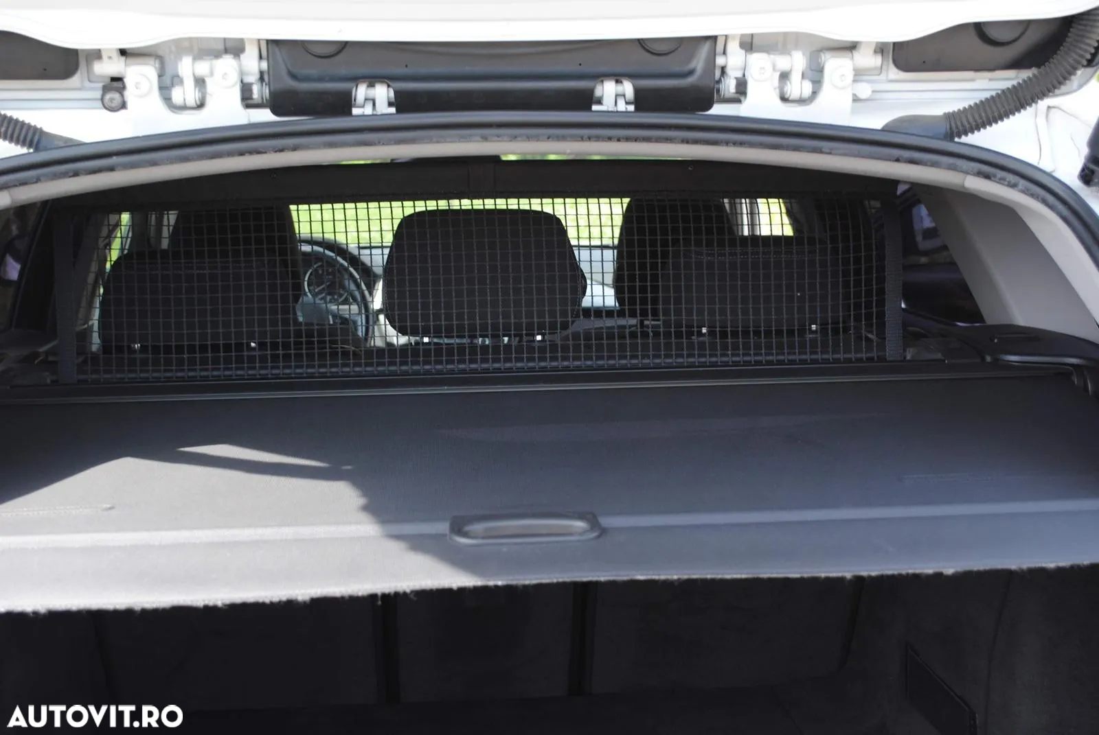 BMW Seria 3 320d Touring Aut. - 11
