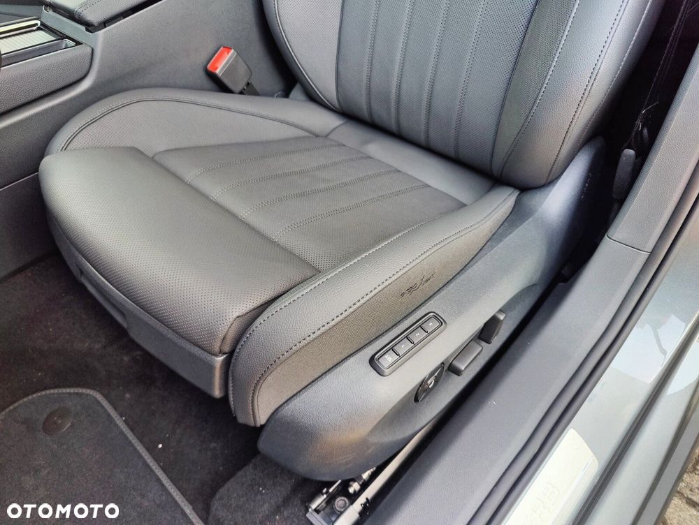 Skoda Superb 2.0 TDI SCR 4x4 L&K DSG - 15