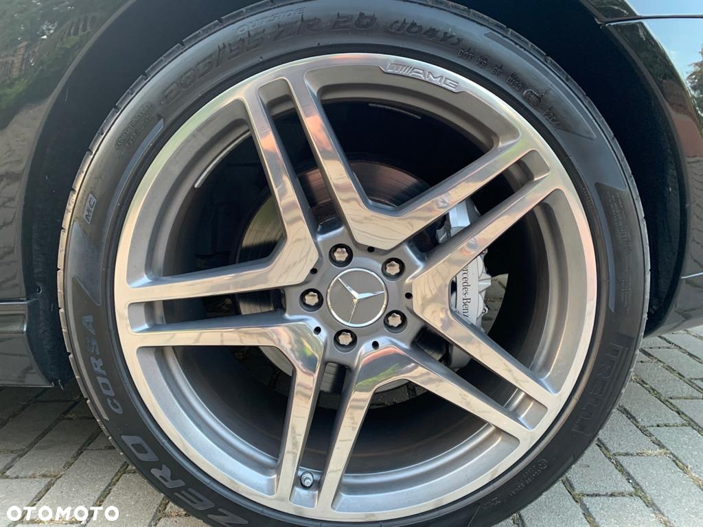 Mercedes-Benz CL 600 - 6