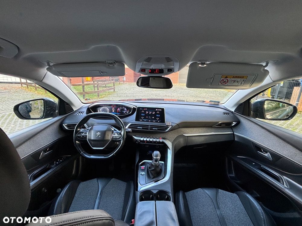 Peugeot 5008 1.6 BlueHDi Allure 7os - 17