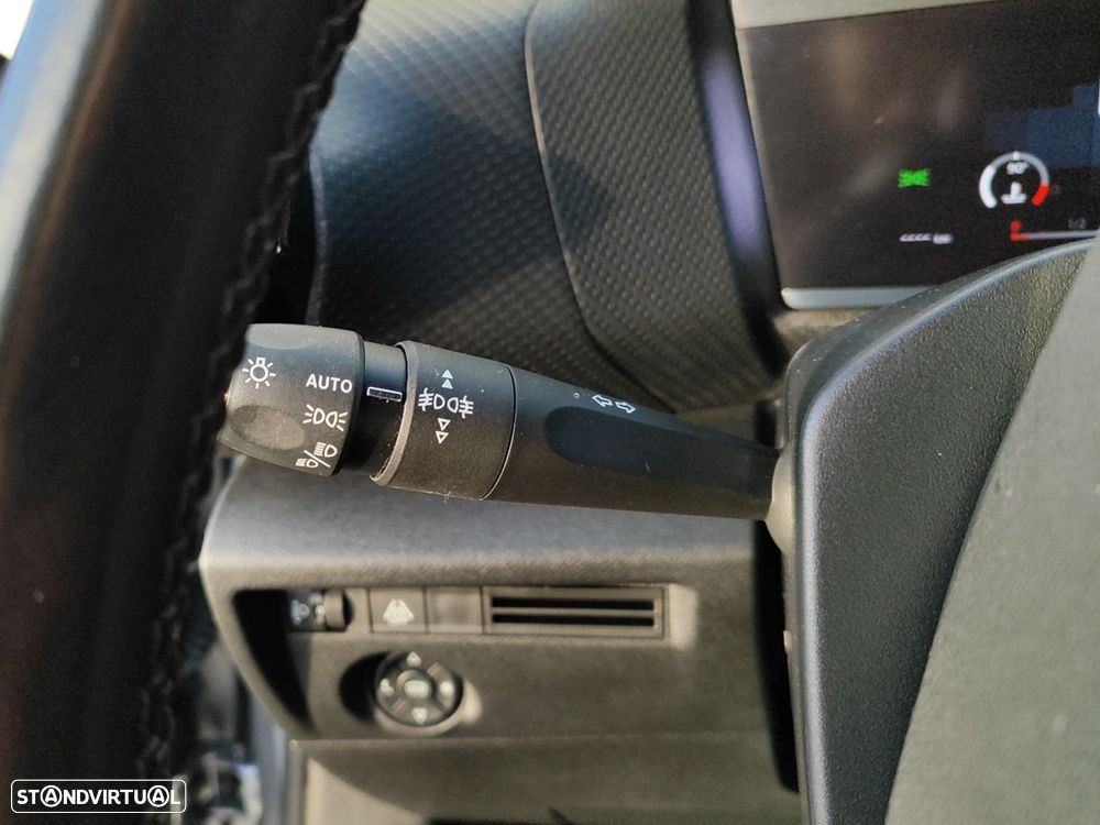 Citroën C4 1.2 PureTech Shine EAT8 - 25