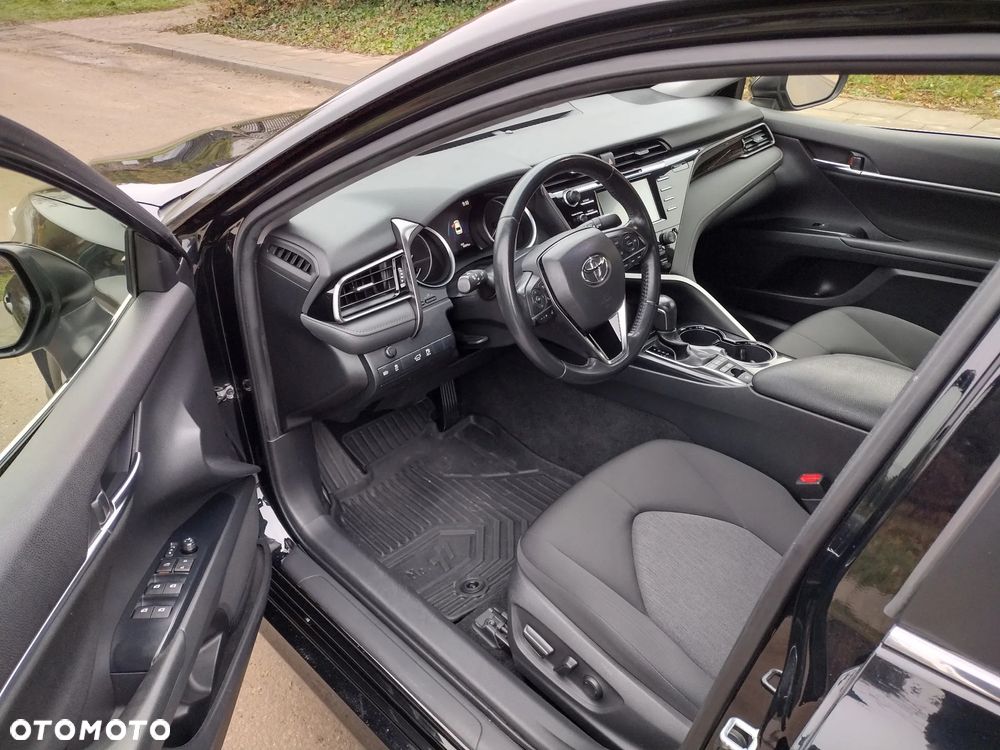 Toyota Camry 2.5 Hybrid Comfort CVT - 15