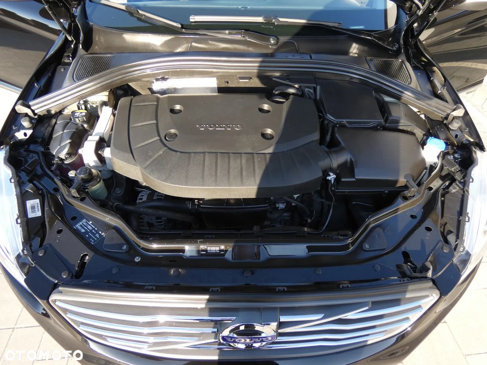 Volvo XC 60 D5 AWD Geartronic Summum - 40