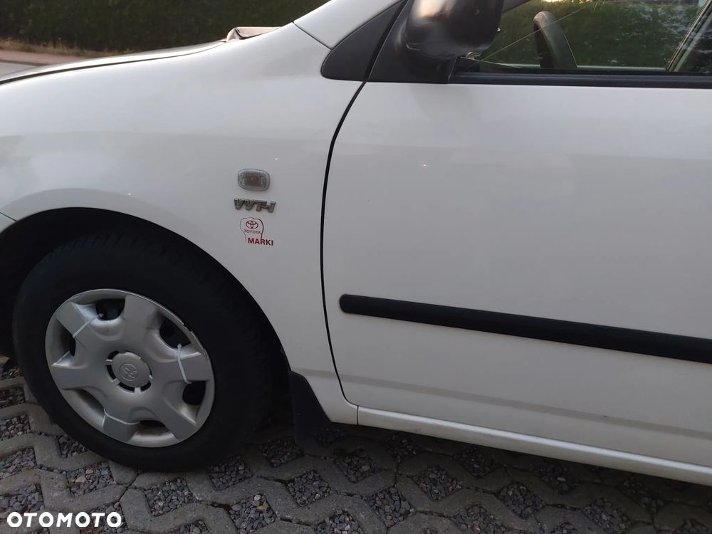 Toyota Corolla 1.4 VVT-i Base - 23