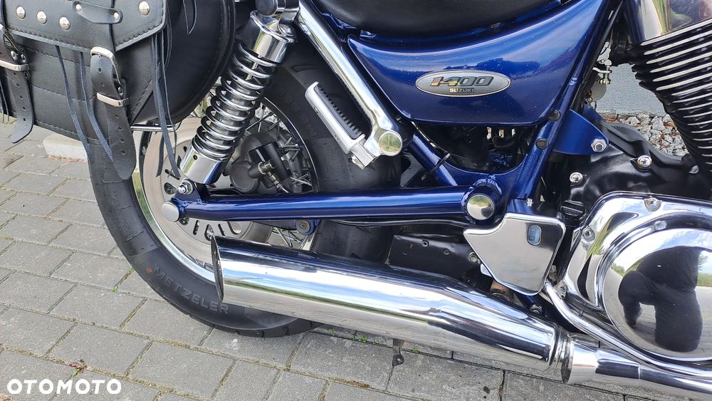 Suzuki Intruder - 18