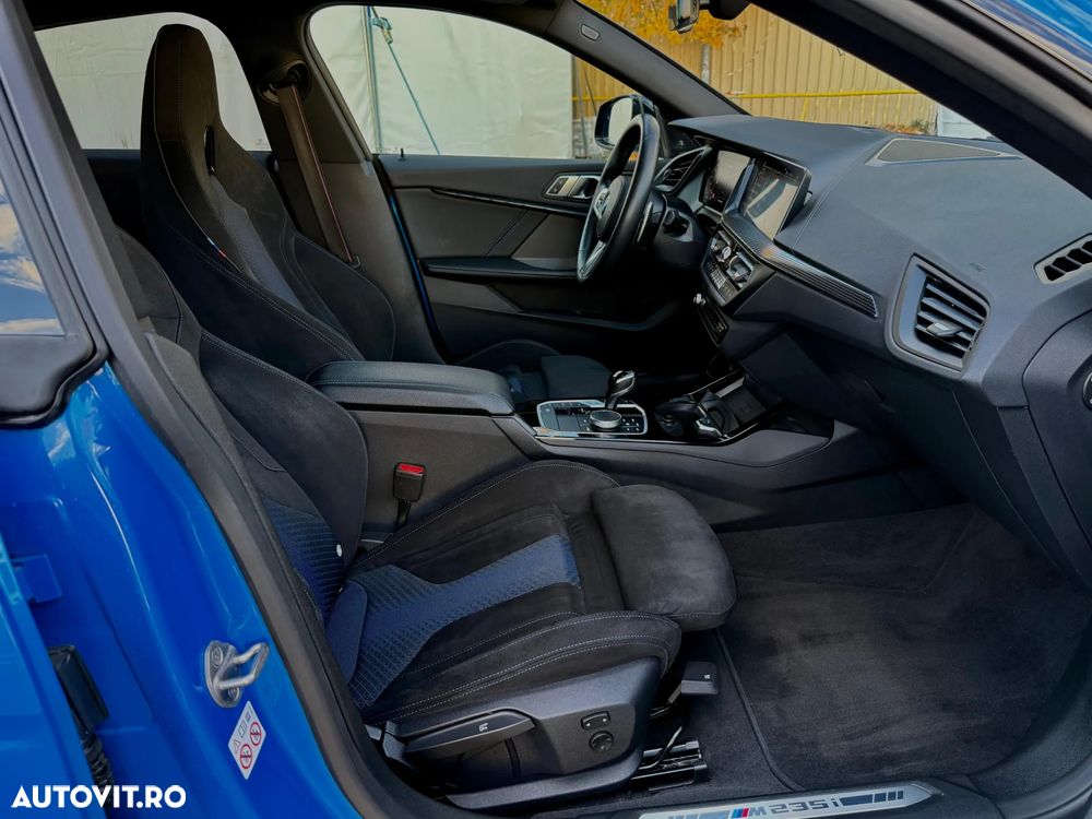 BMW M2 M235i xDrive - 31