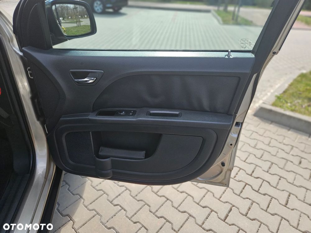 Dodge Journey 2.4 SE - 14