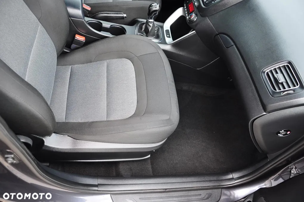 Kia Ceed 1.6 CRDi SCR L Business Line - 29