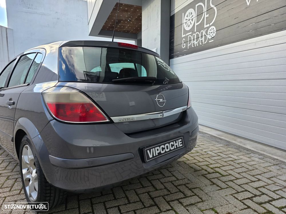 Opel Astra 1.3 CDTI Cosmo - 29