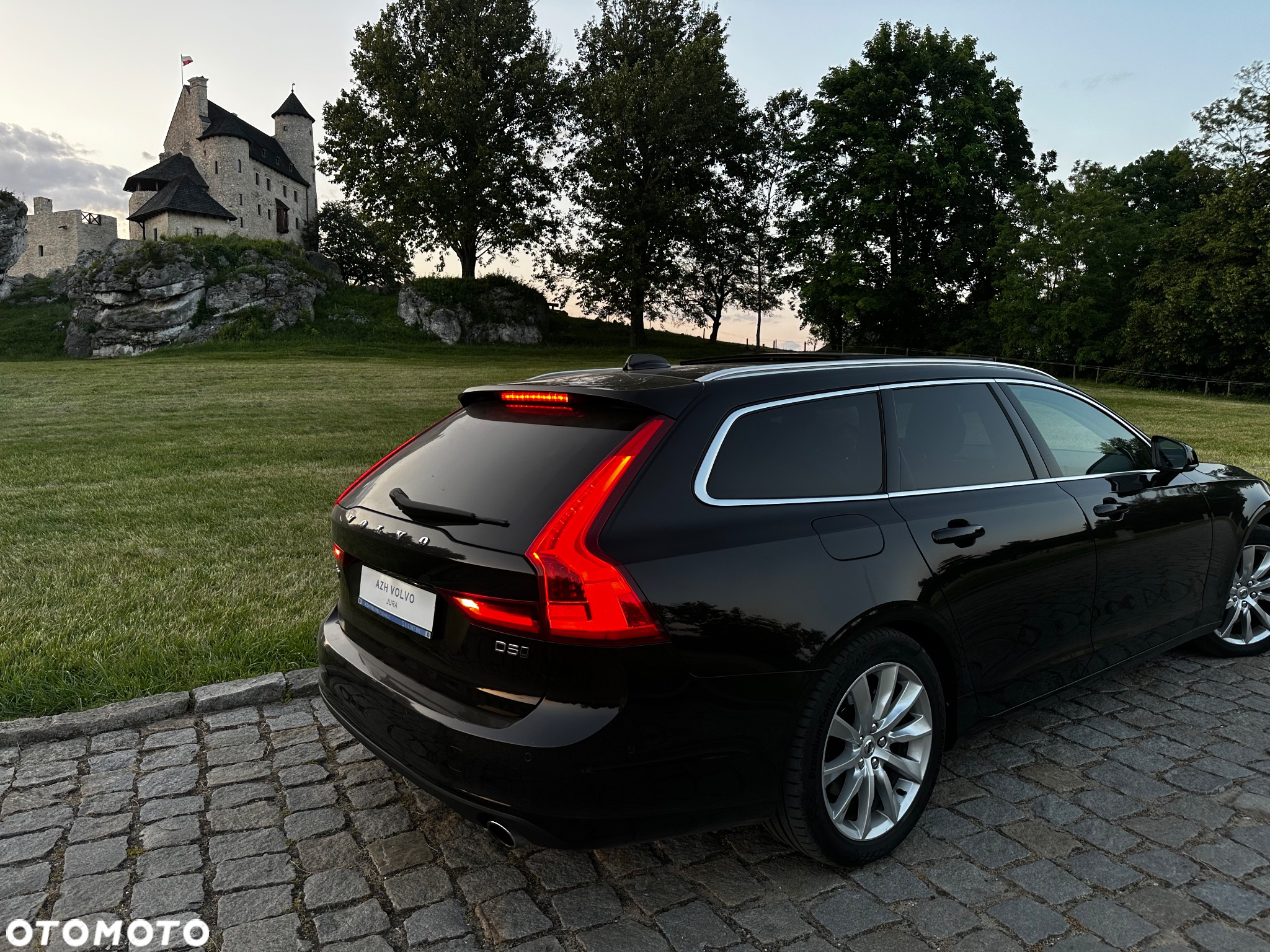 Volvo V90 D5 AWD Momentum - 10