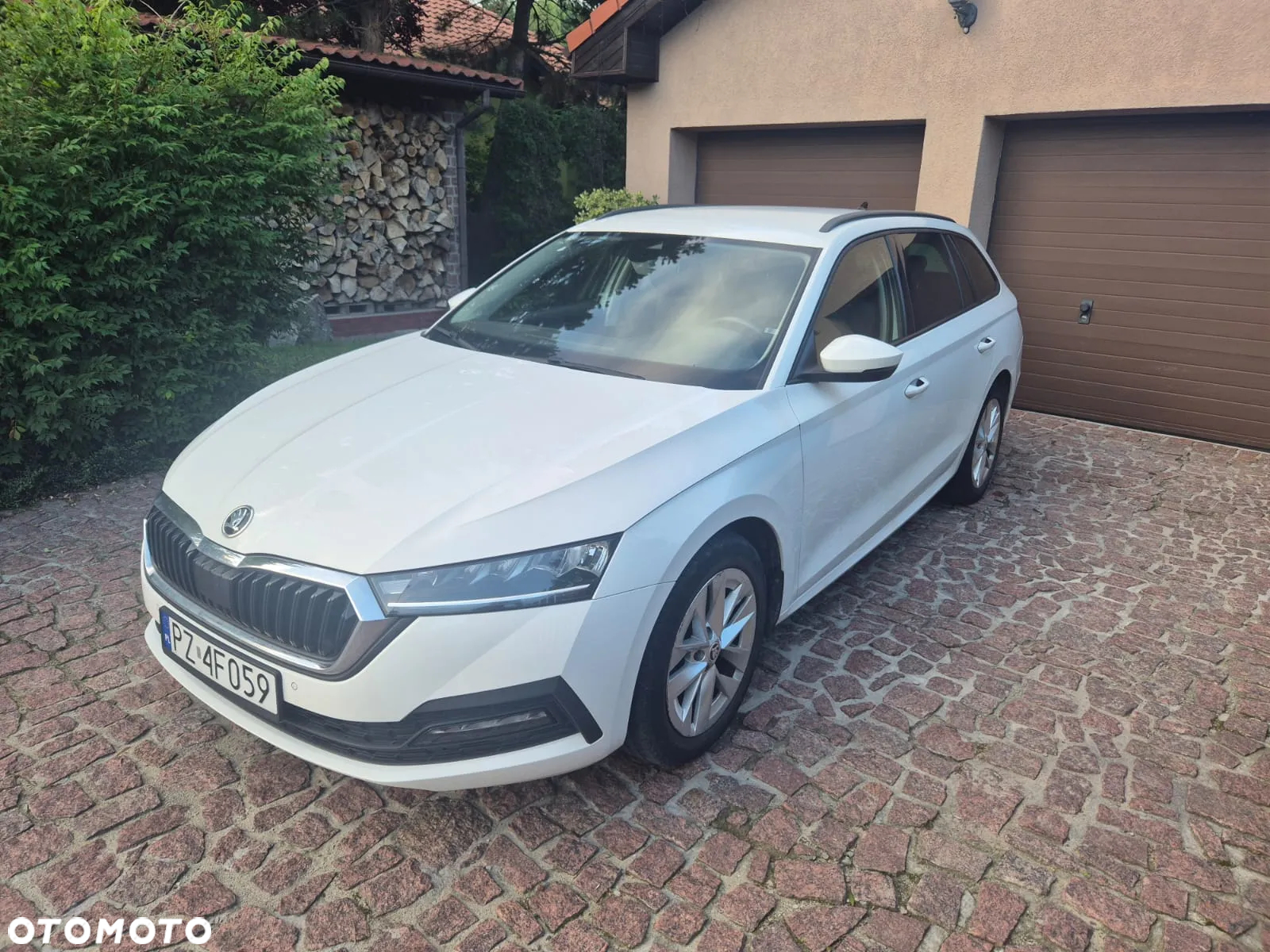 Skoda Octavia 2.0 TDI Ambition DSG - 2