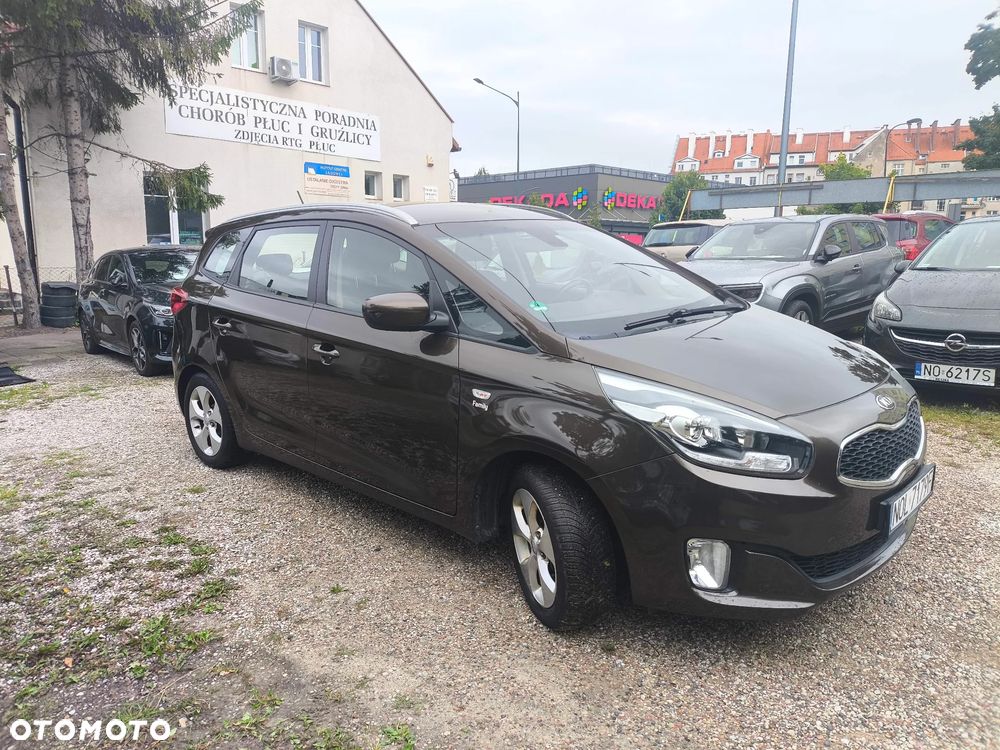 Kia Carens 1.6 GDI L - 3