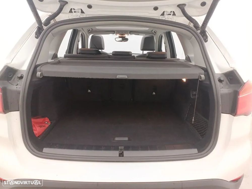 BMW X1 16 d sDrive Advantage - 14
