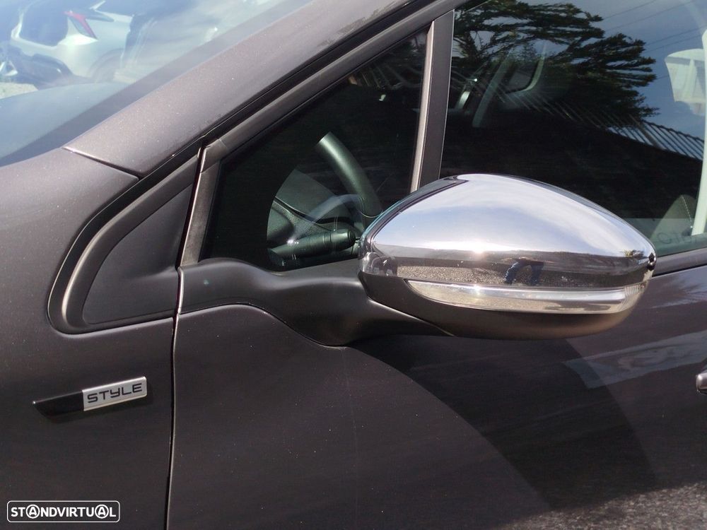 Peugeot 2008 1.6 BlueHDi Style - 4