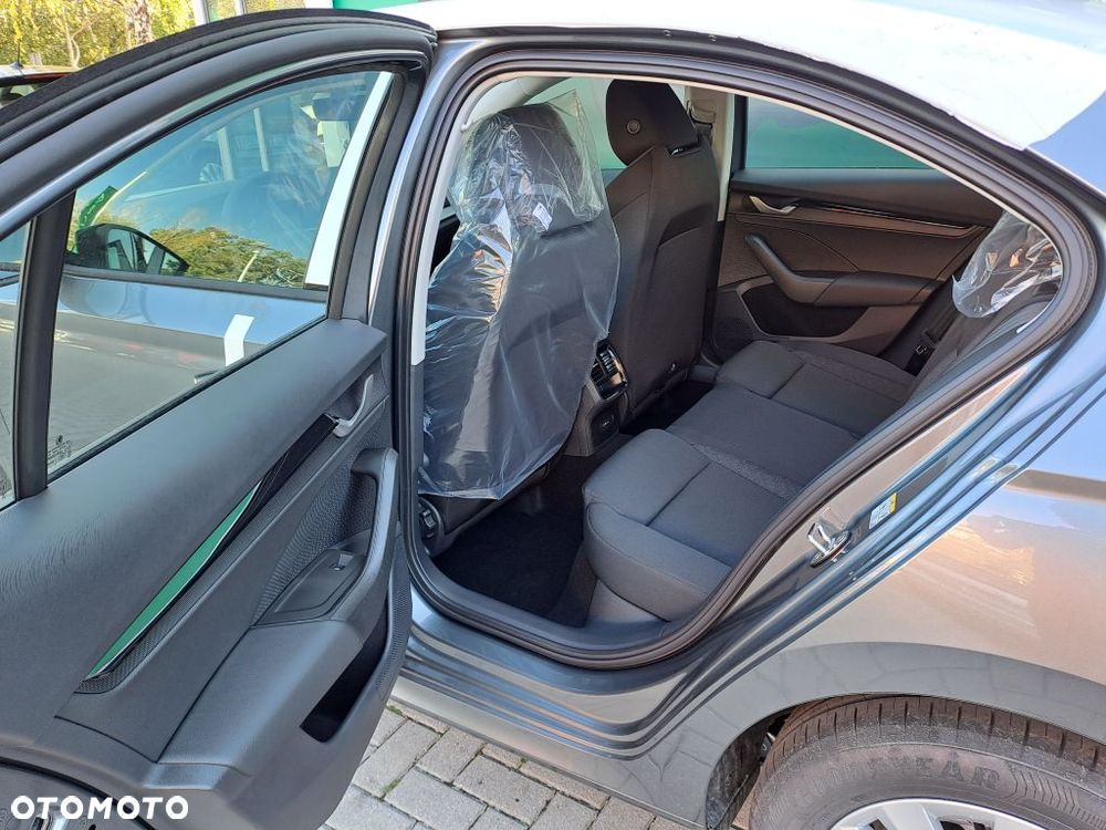 Skoda Octavia 1.5 TSI Drive Essence - 6