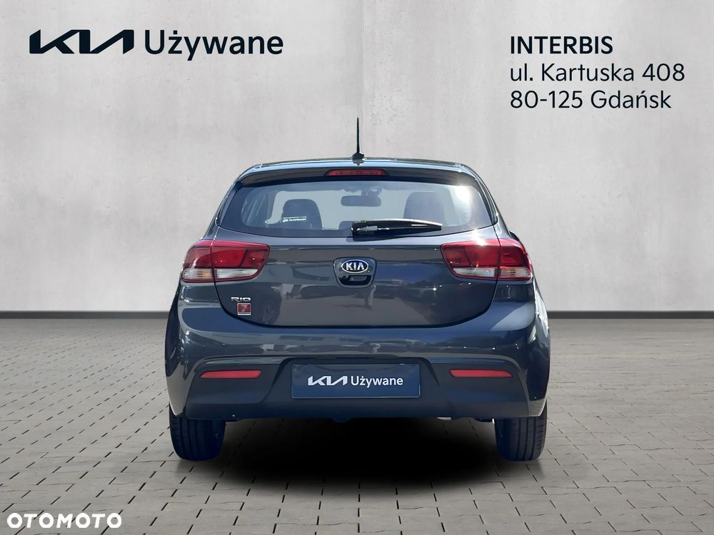Kia Rio 1.4 L - 4