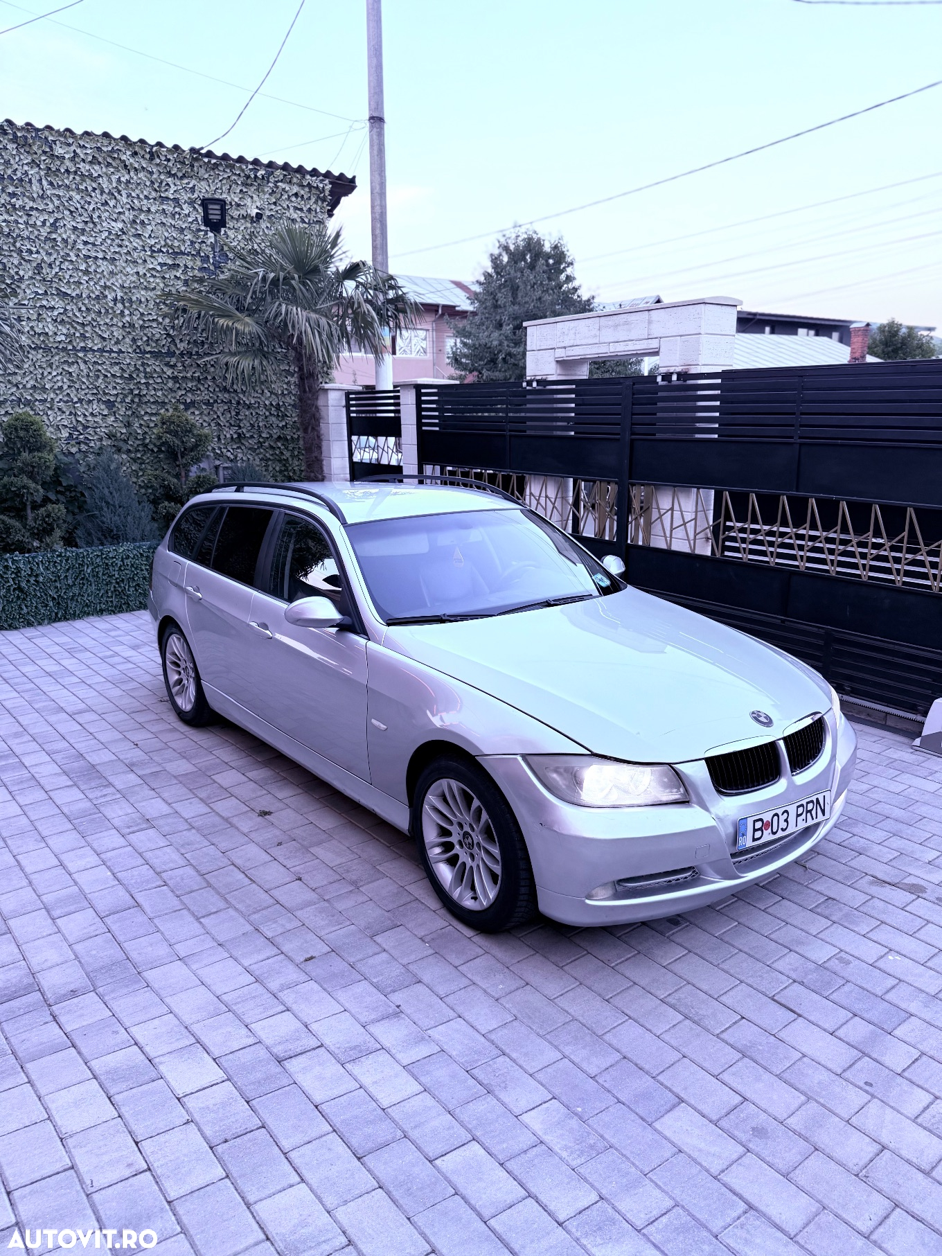 BMW Seria 5 520d Touring - 3